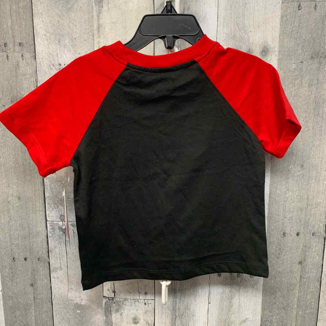 Size 2T Red/Black Holiday Brands T Shirt