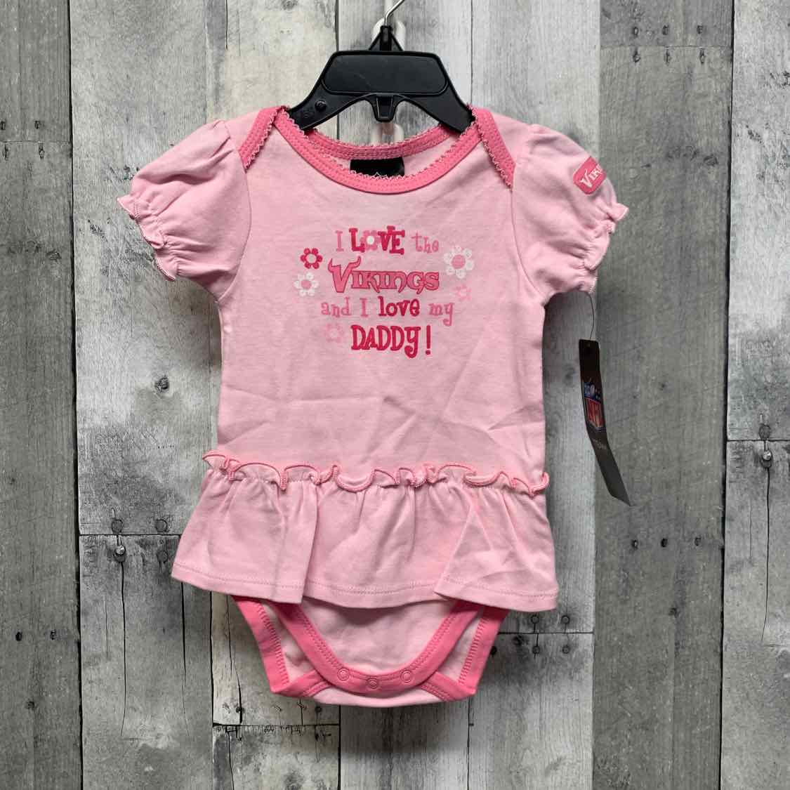 Size 6-9 Months Pink Graphic NFL Bodysuit