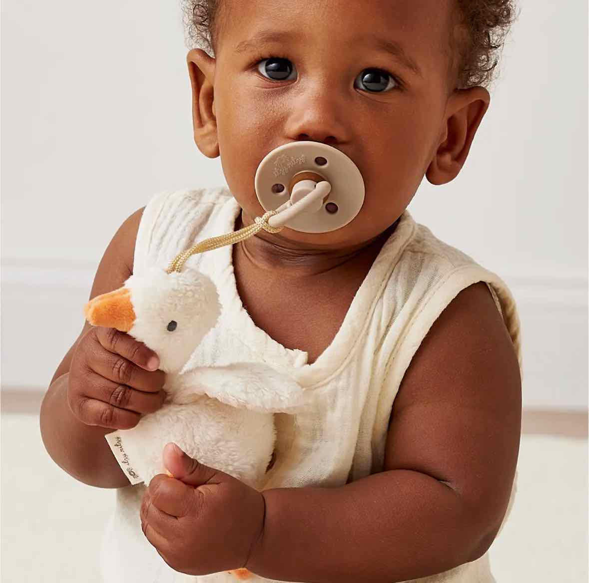 Itzy Ritzy Bitzy Pal Natural Rubber Pacifier & Stuffed Animal - More Options - OodlesCB