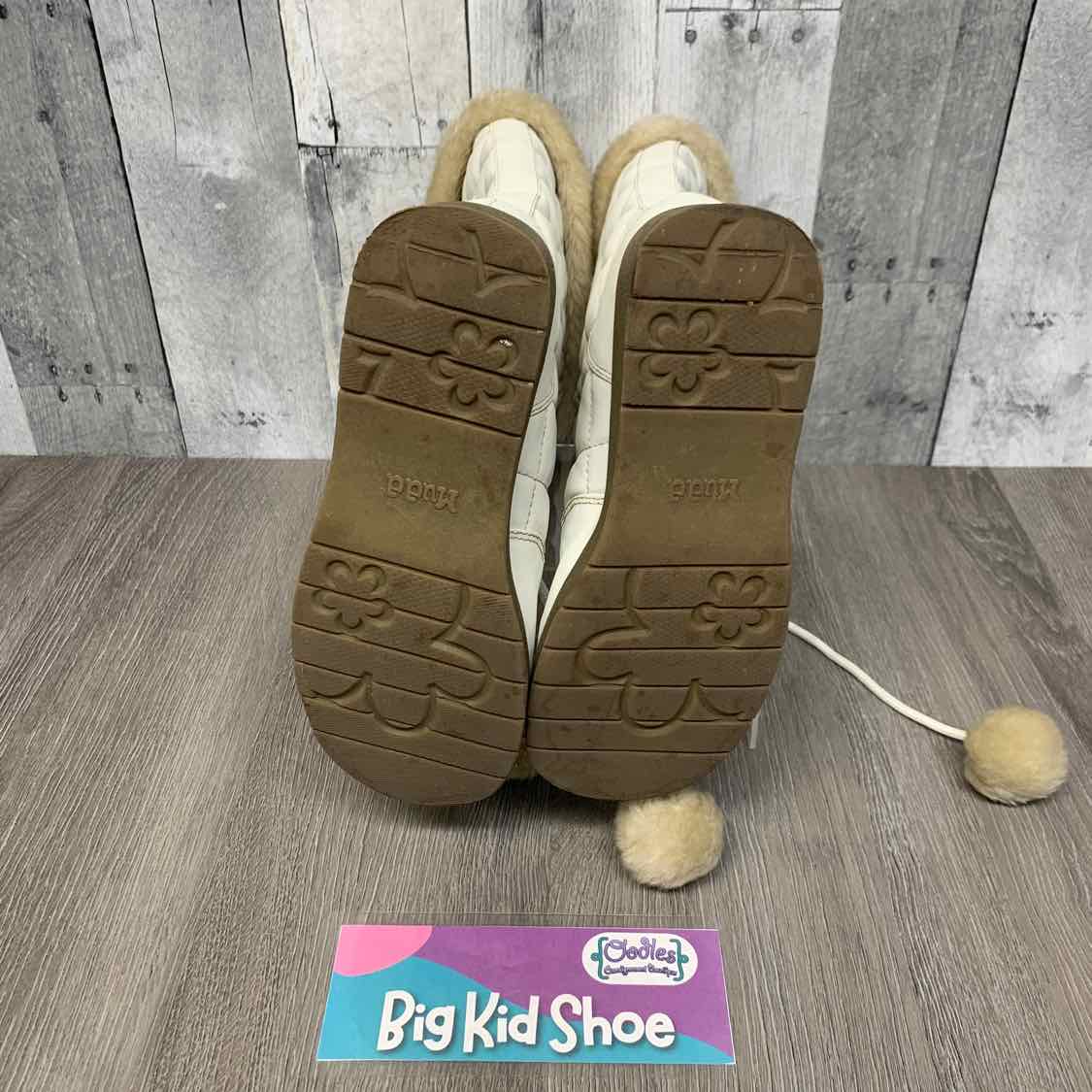 Size 6.5 White Mudd Snow Jacket