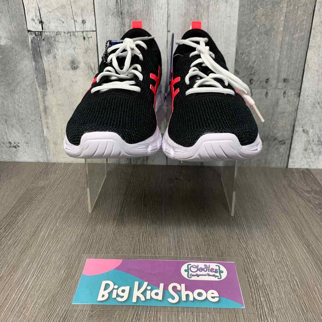 Size 6 Black/Pink Sport Brand Sneakers