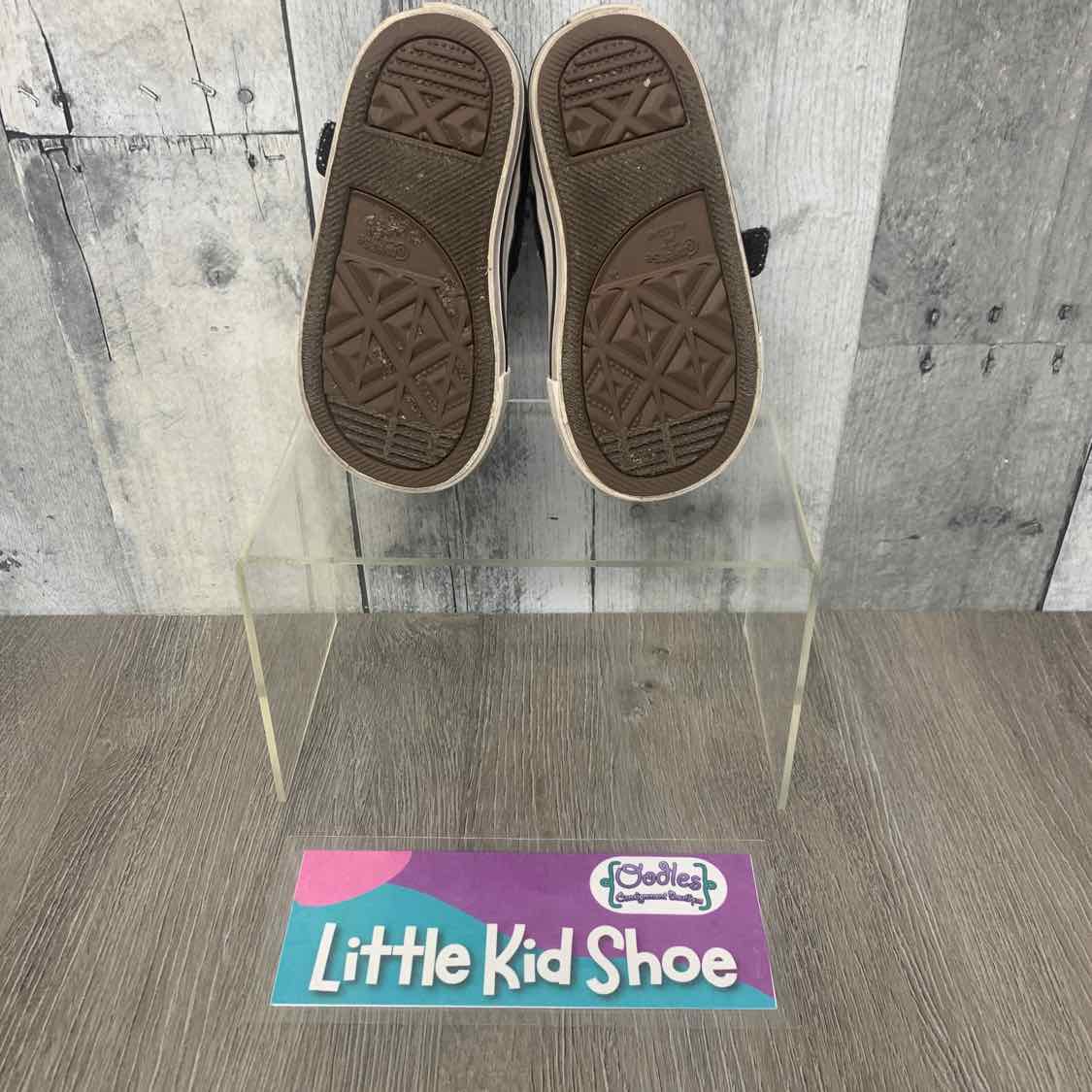 Size 5 Black Converse Sneakers - OodlesCB