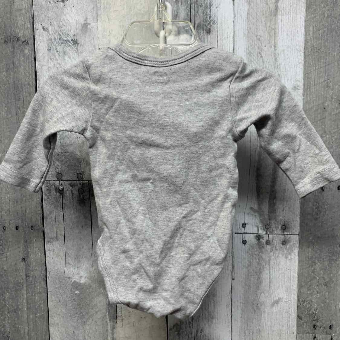 Size 0-3 Months Gray Graphic Holiday Brands Bodysuit