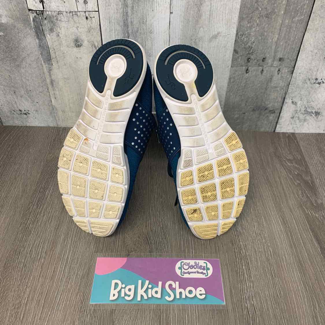 Size 7 Teal Sport Brand Sneakers