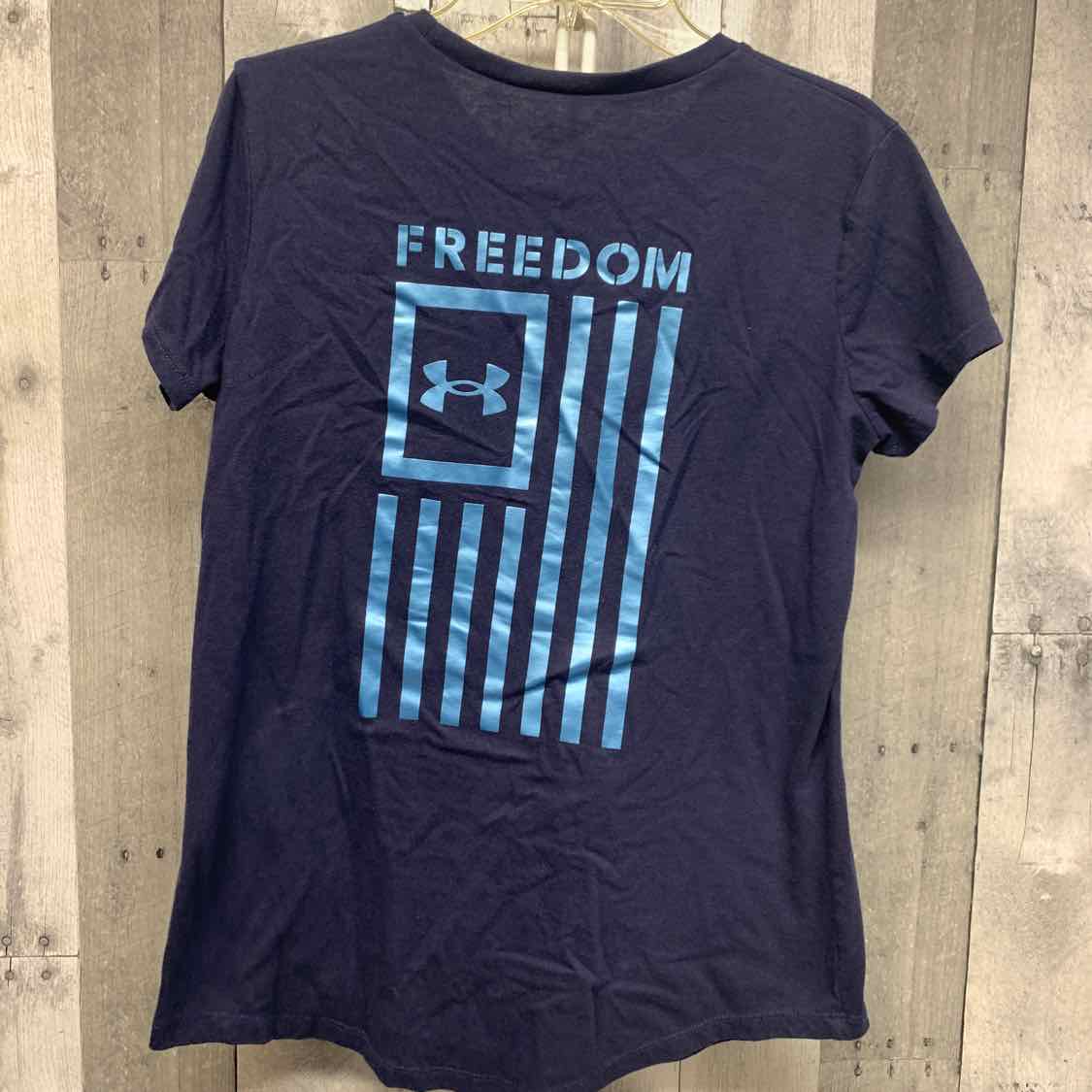 Size Large Navy Sport Brand T Shirt - OodlesCB