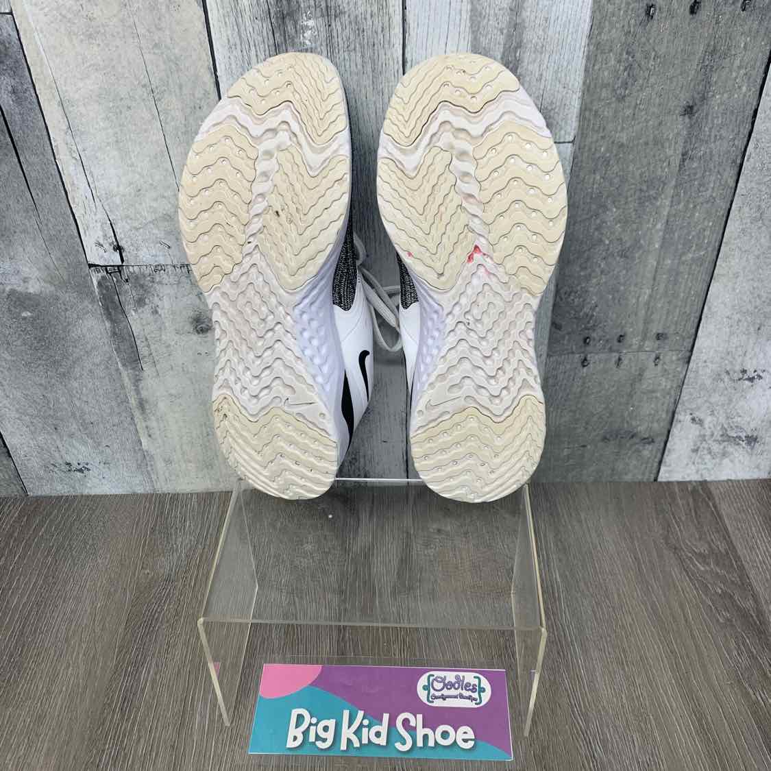 Size 7 White/Black Sport Brand Sneakers