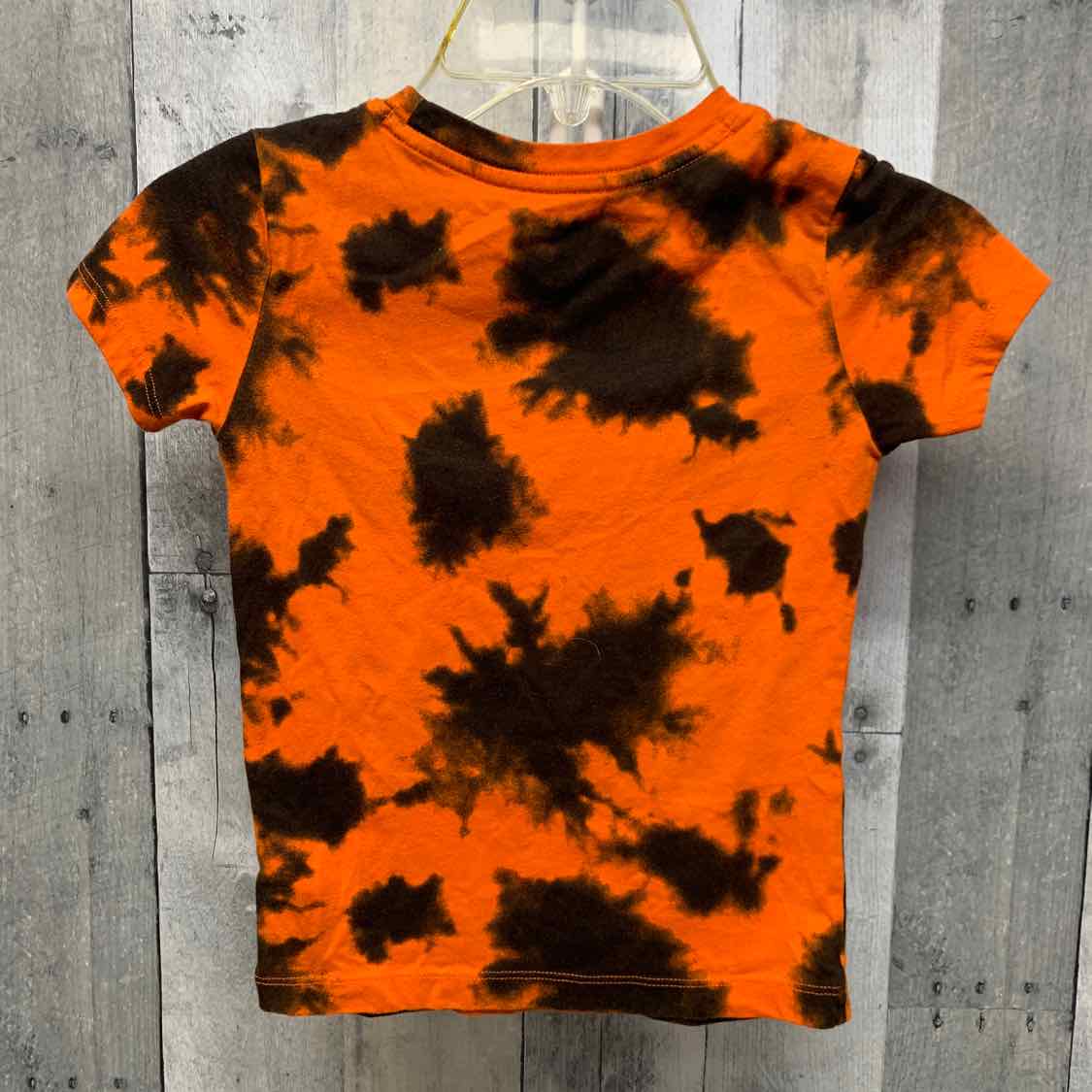 Size 4/5 Black/Orange Holiday Brands T Shirt