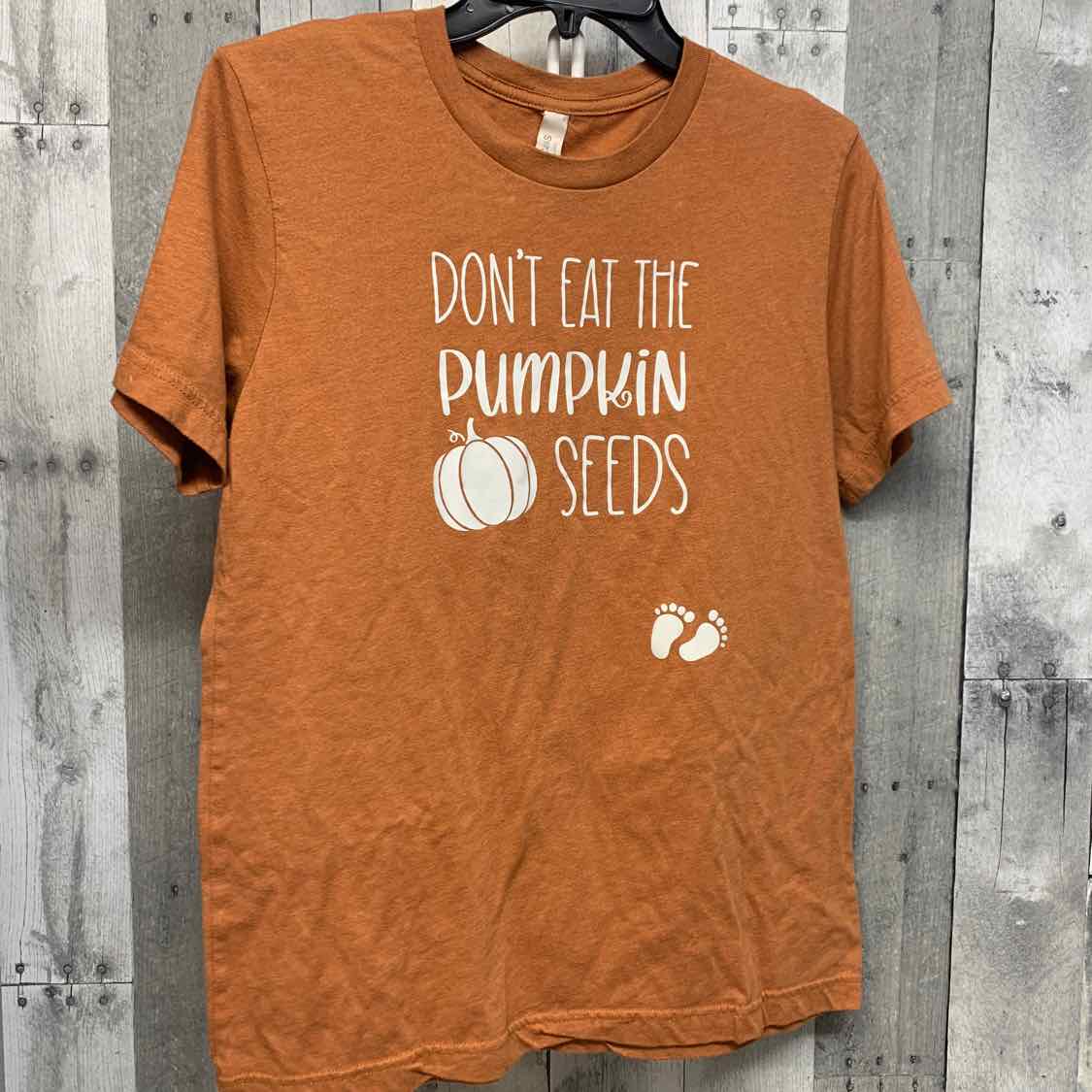 Size M Orange Mid Brand T Shirt
