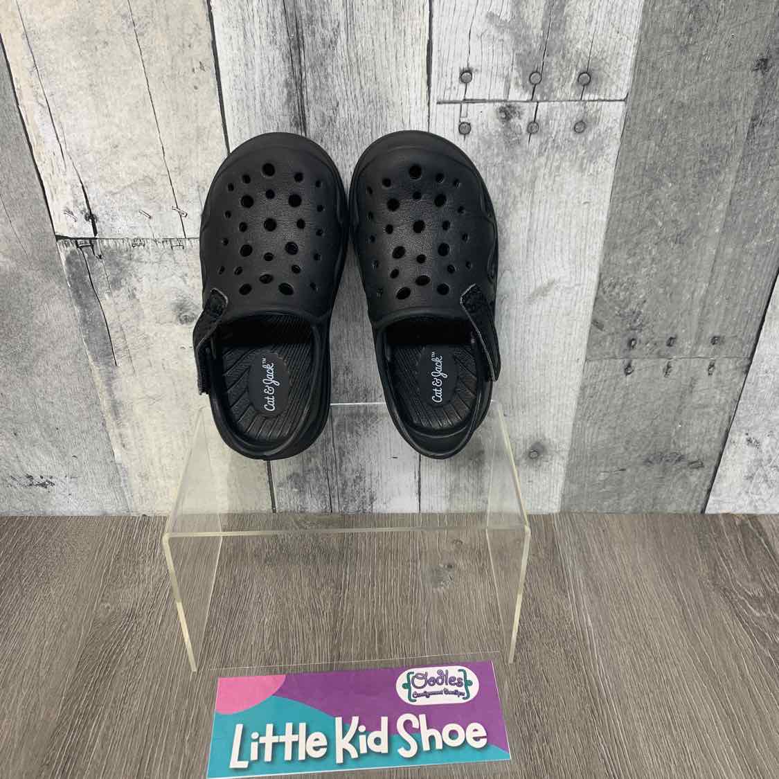 Size 7 Black Cat & Jack Water Shoes