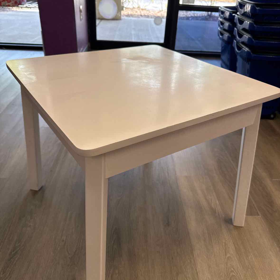 Melissa & Doug White Table