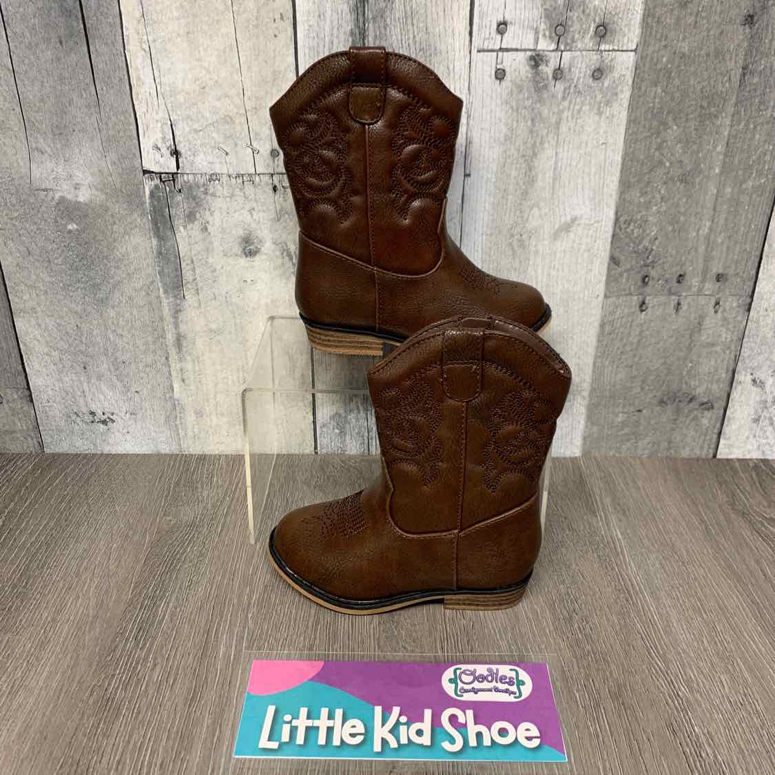 Size 7 Brown Cat & Jack Boots