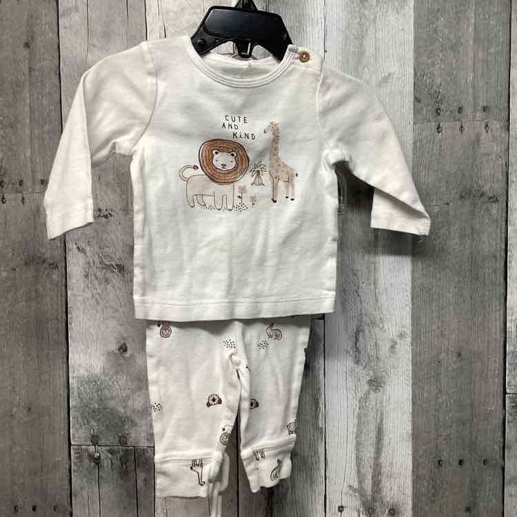 Size 3 Months White Print Carter's Shirt/Pants