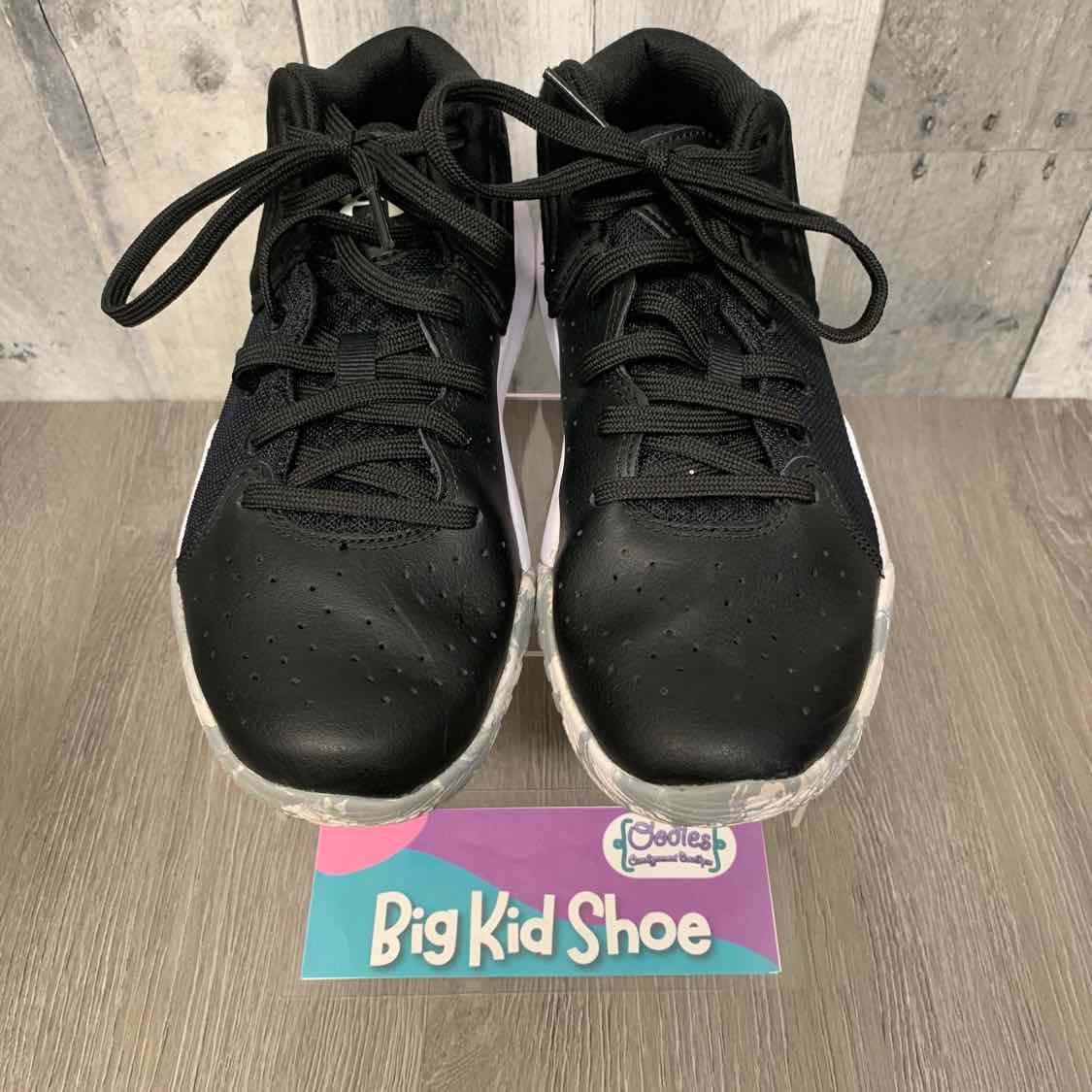 Size 3 Black/Gray Sport Brand Sneakers