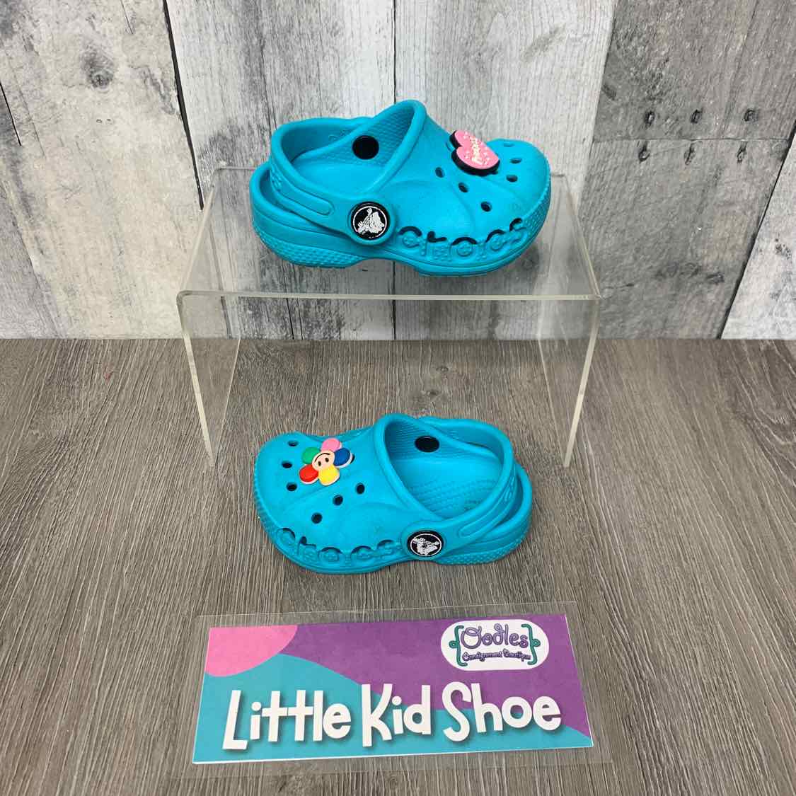 Size 4 Teal Crocs Water Shoes