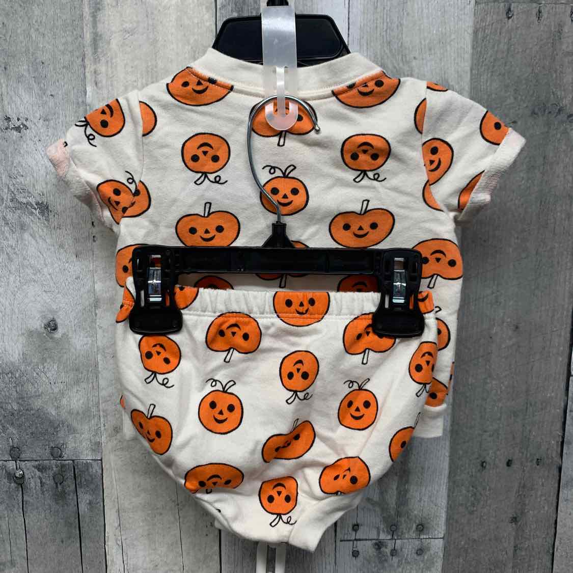 Size 0-3 Months White/Orange Cat & Jack Shirt/Shorts