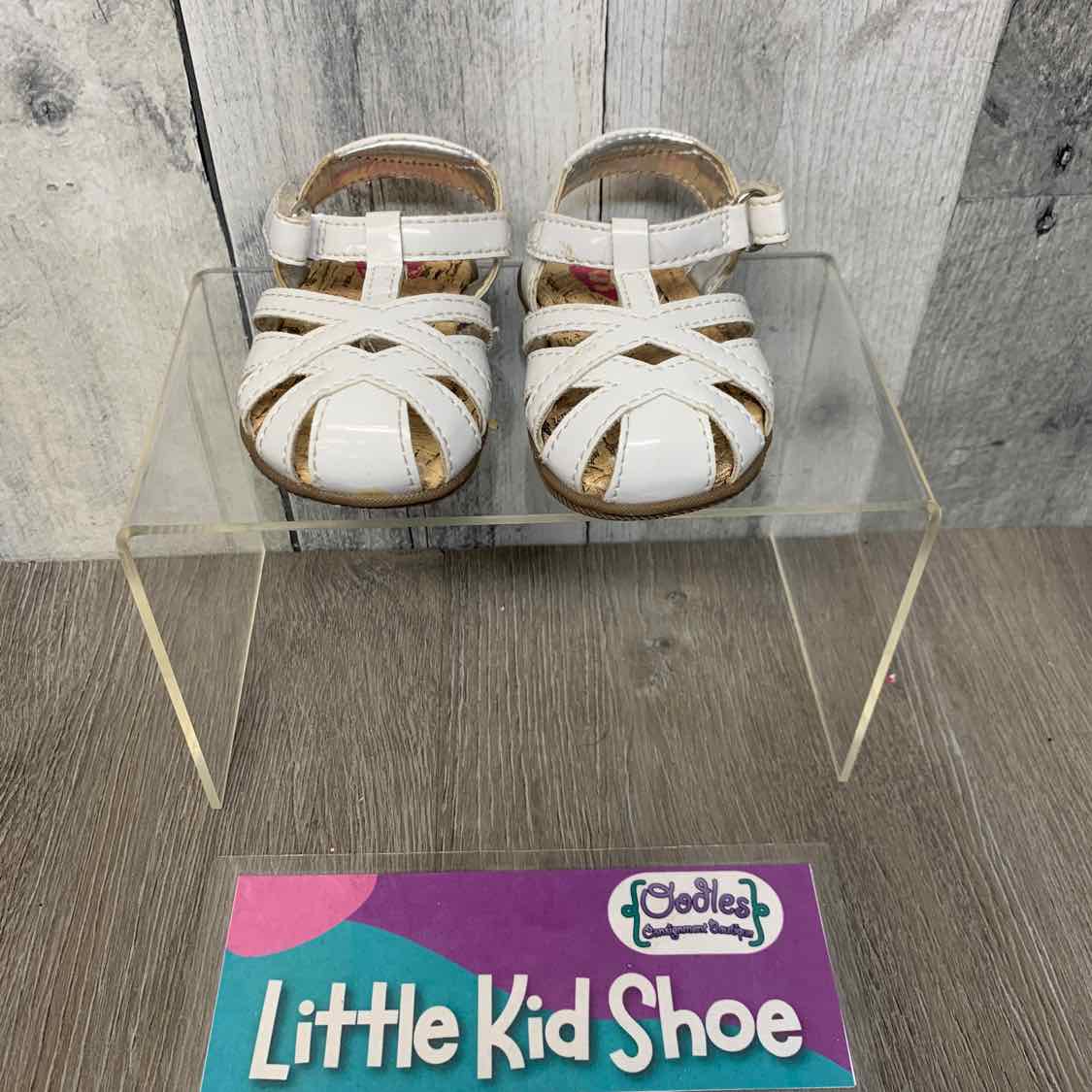 Size 1 White/Tan Stride Rite Sandals