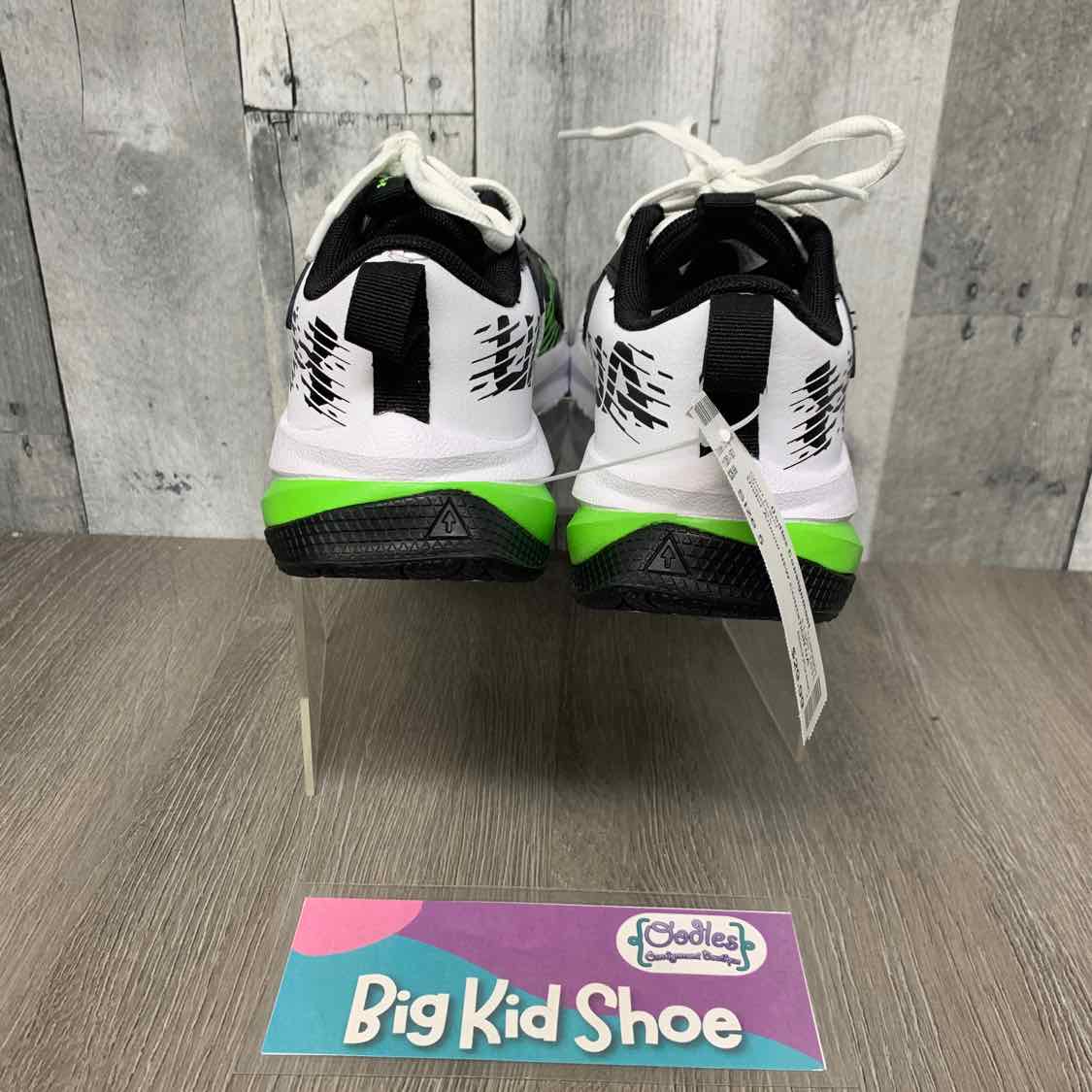 Size 5 Black/Green Sport Brand Sneakers