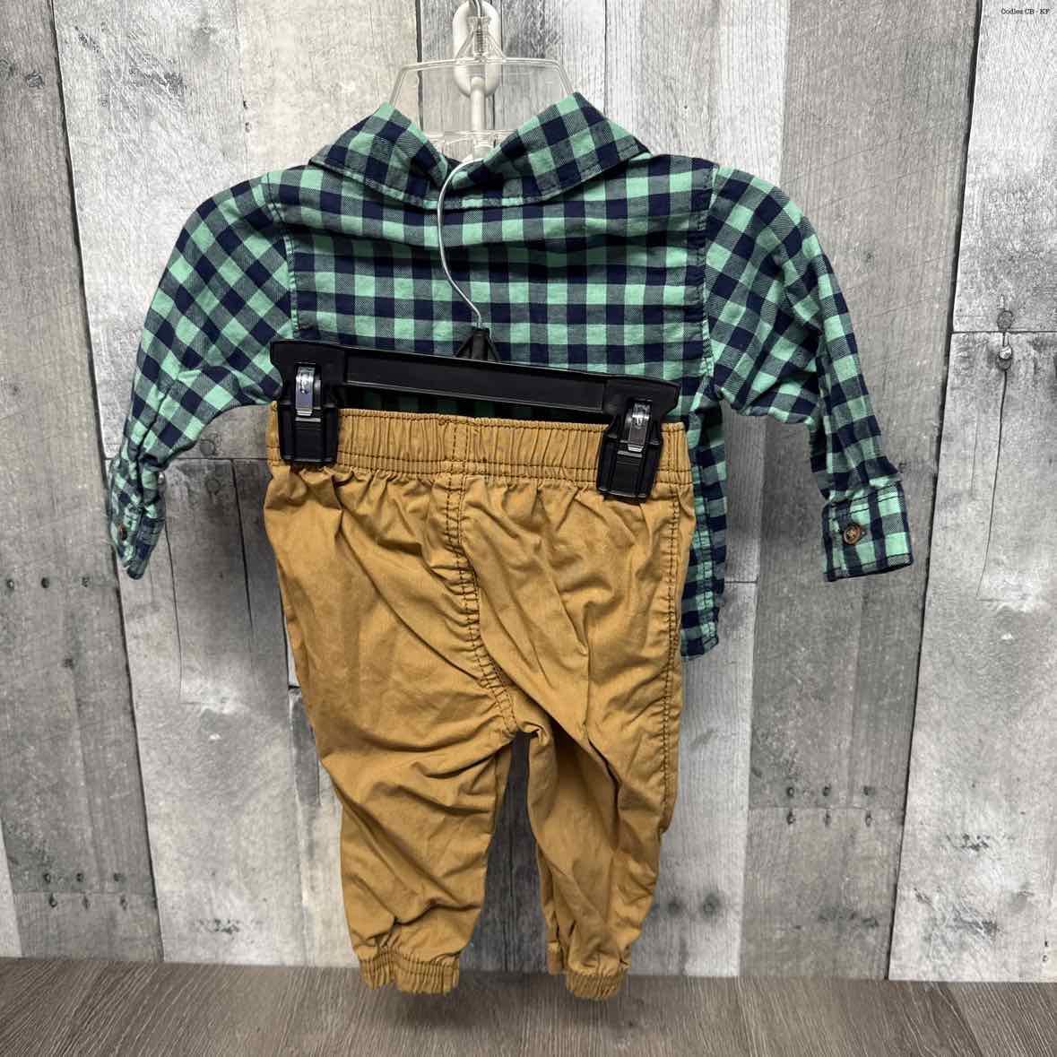 Size 6 Months Tan/Green Carter's Shirt/Pants