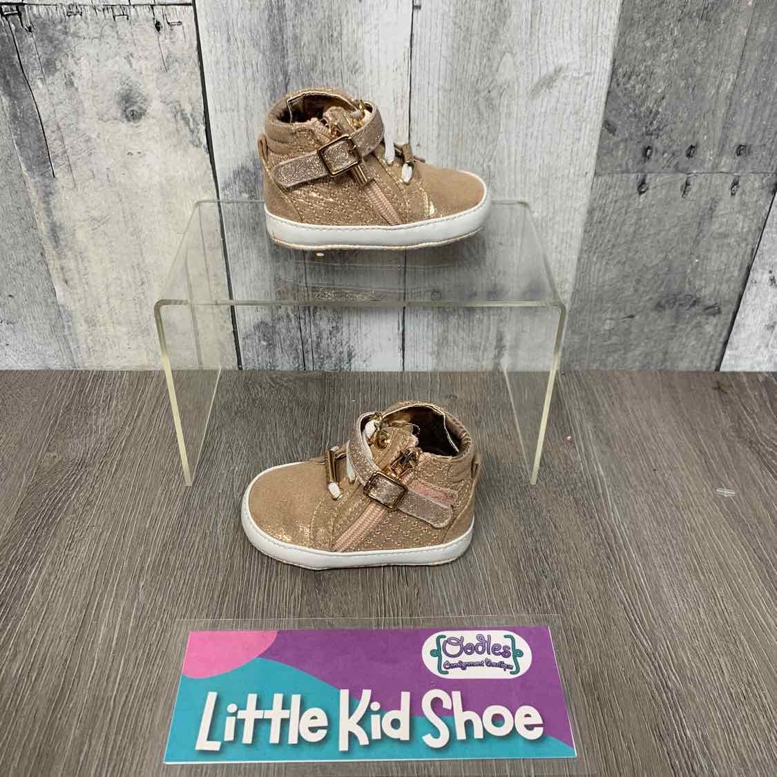 Size 2 Gold/White Michael Kors Sneakers