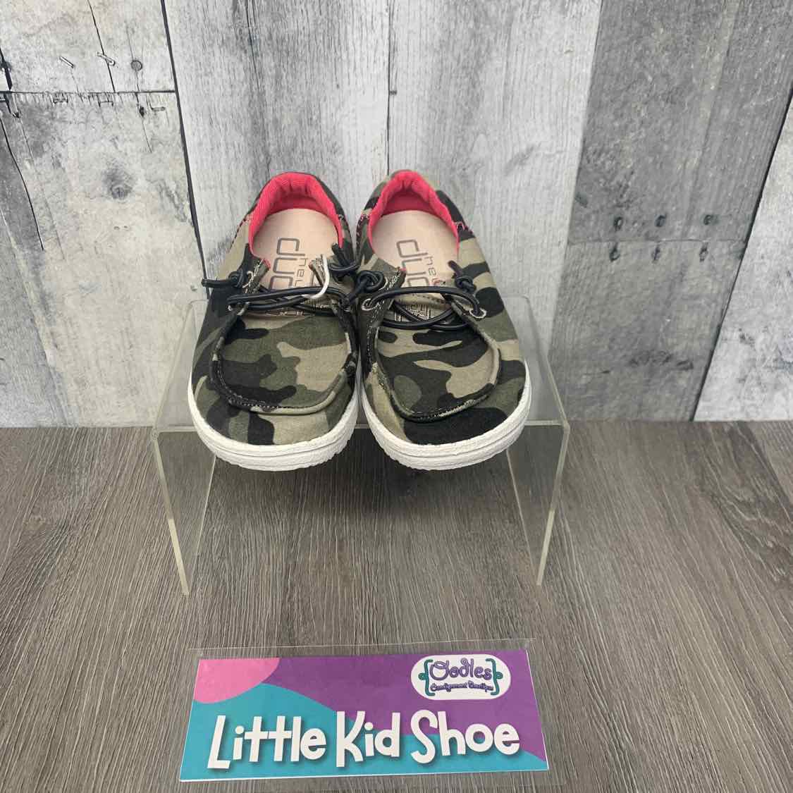 Size 8 Green Camo Hey Dude Loafers