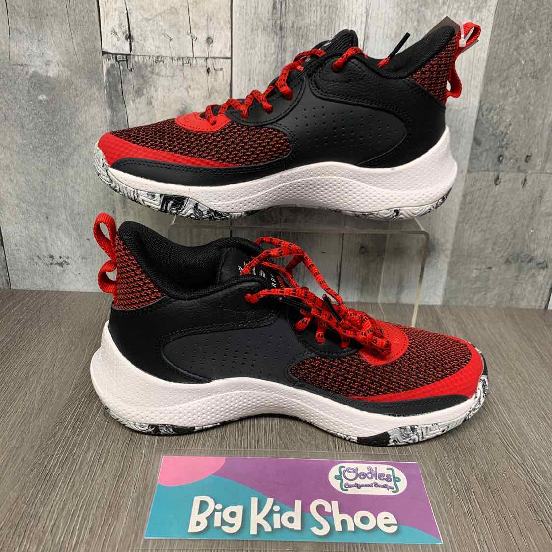 Size 5.5 Red/Black Sport Brand Sneakers
