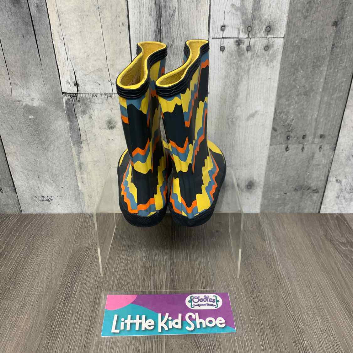 Size 8 Navy/Yellow Hunter Boots