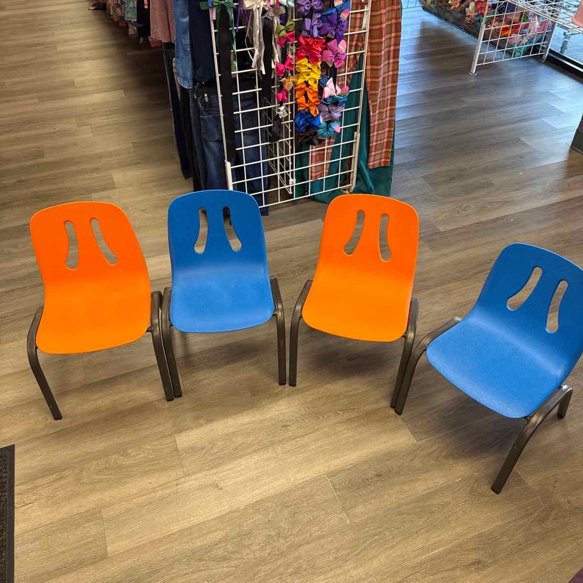 Generic Blue/Orange Chair