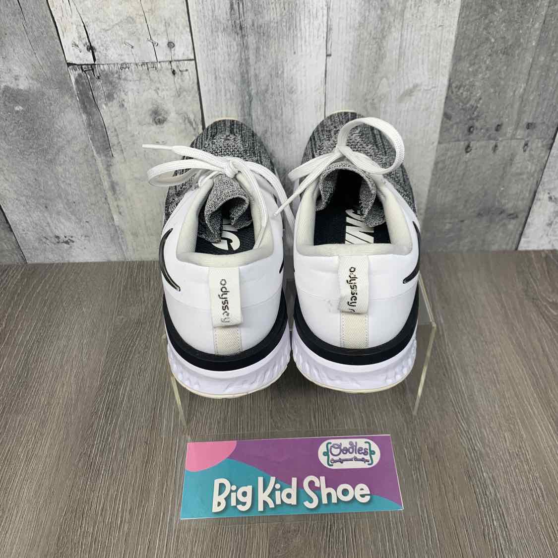 Size 7 White/Black Sport Brand Sneakers