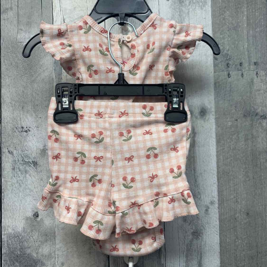 Size 3-6 Months Pink Graphic Chick Pea Shirt/Shorts