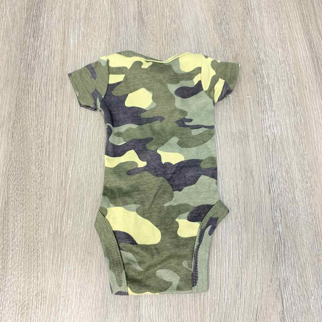 Size Preemie Green Camo Gerber Bodysuit - OodlesCB