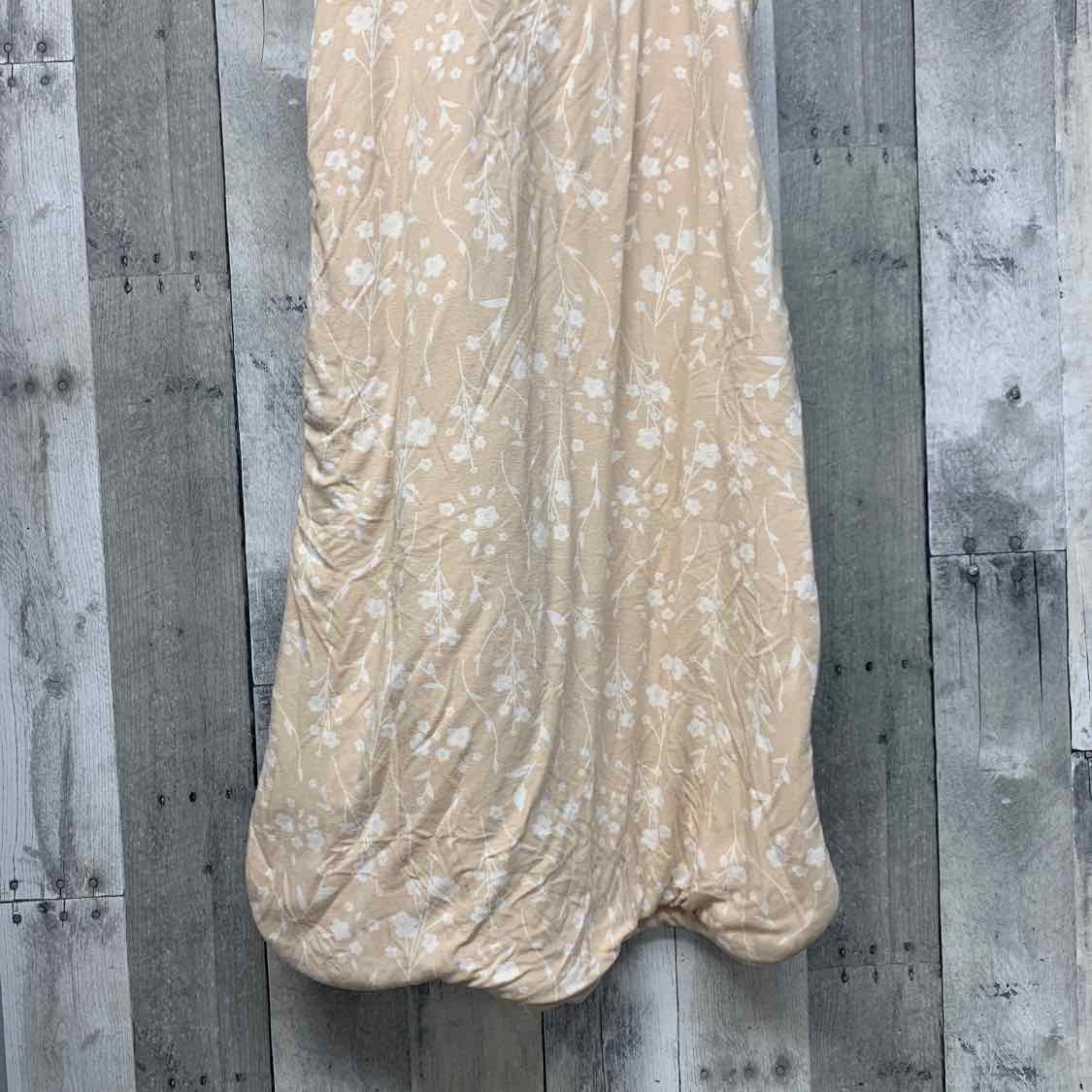 Size 9-18 Months Tan/White B Brand Sleep Sack