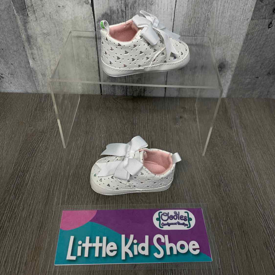 Size 0-3 Months White/Silver B Brand Soft Sole Shoes - OodlesCB