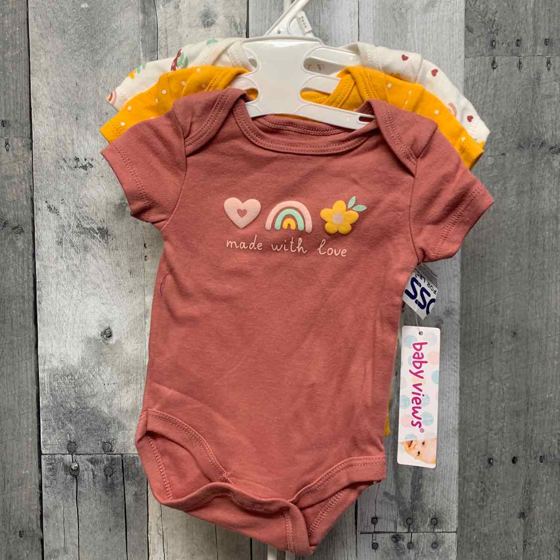 Size 3-6 Months White/Pink Mid Brand Bodysuit