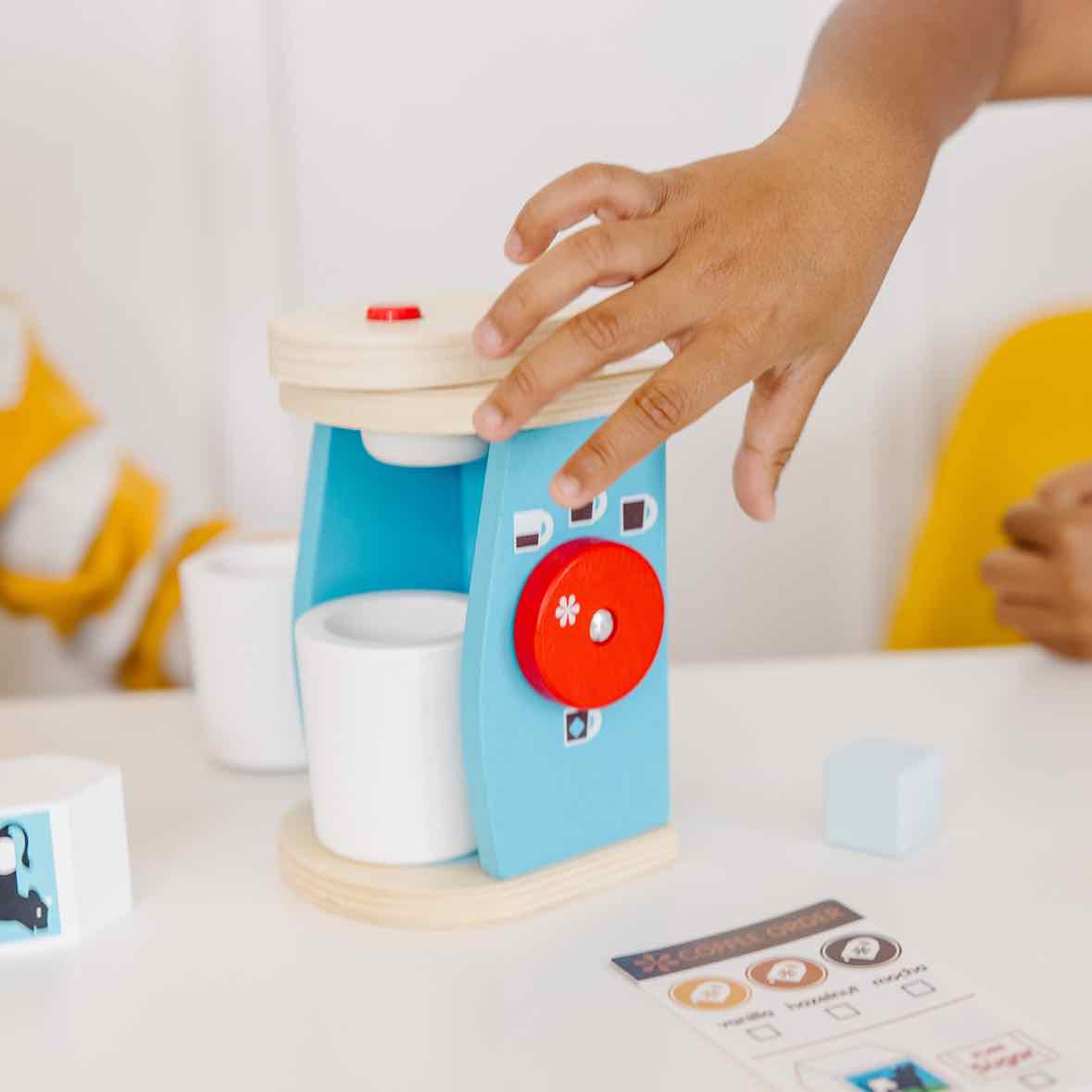 Melissa & Doug Wooden Brew & Serve Coffee Set