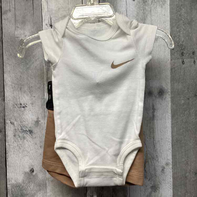 Size 3 Months White/Tan Sport Brand Shirt/Shorts - OodlesCB