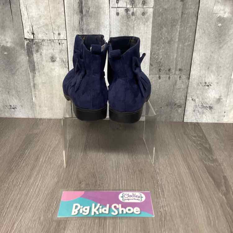 Size 2 Navy B Brand Boots