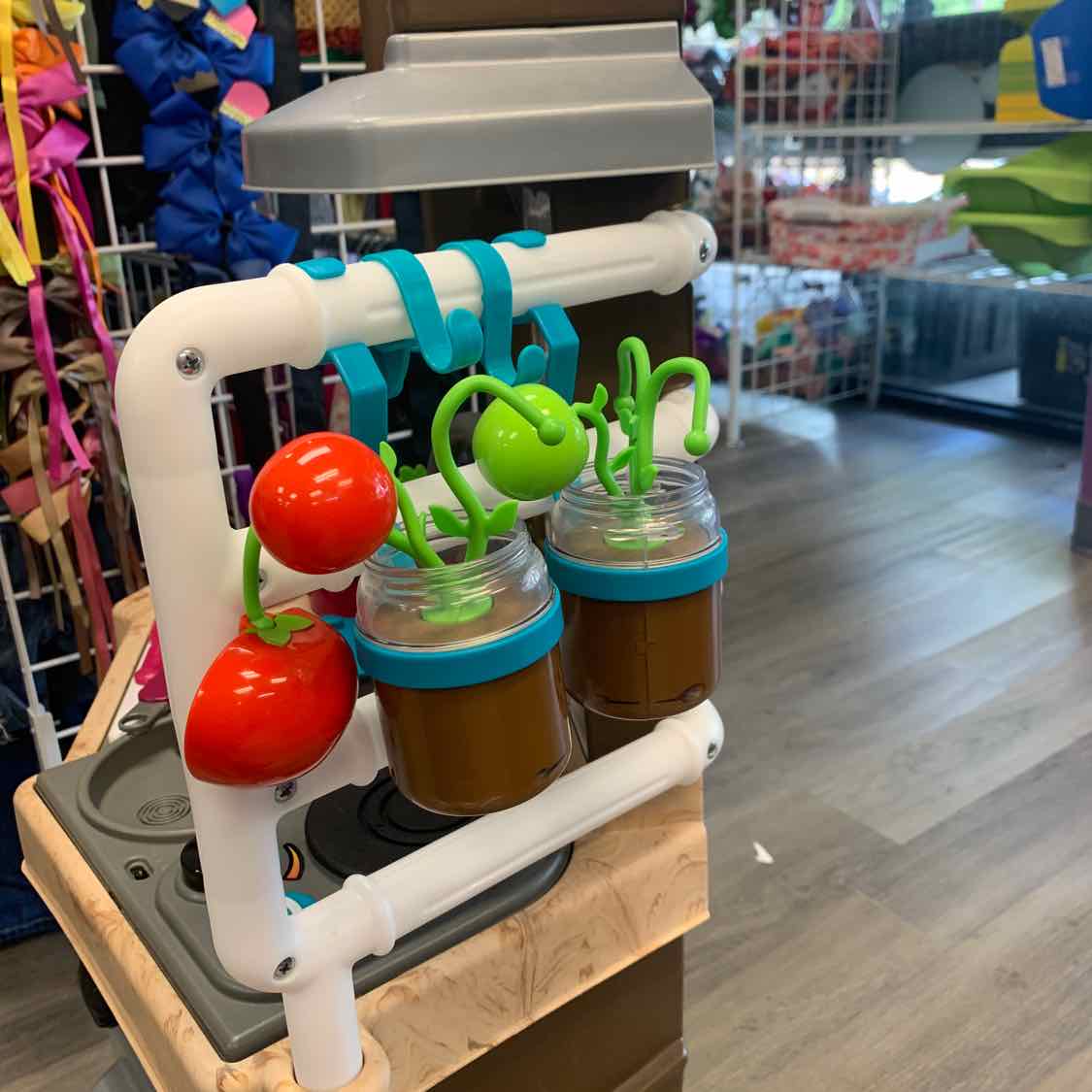 Little Tikes Brown/Red Kitchen Set