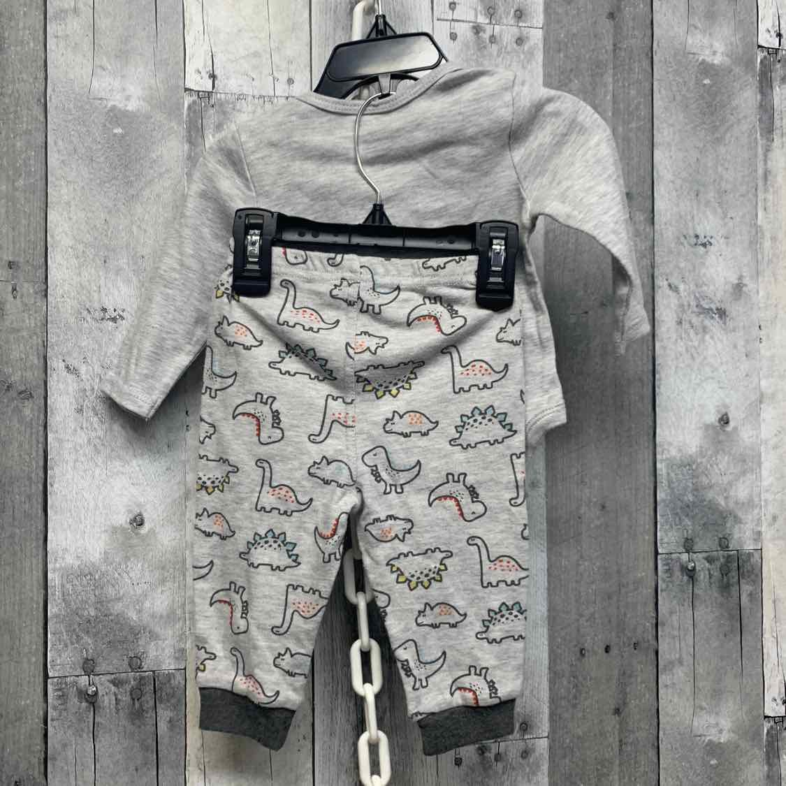 Size 9 Months Gray/Red Baby Essentials Shirt/Pants