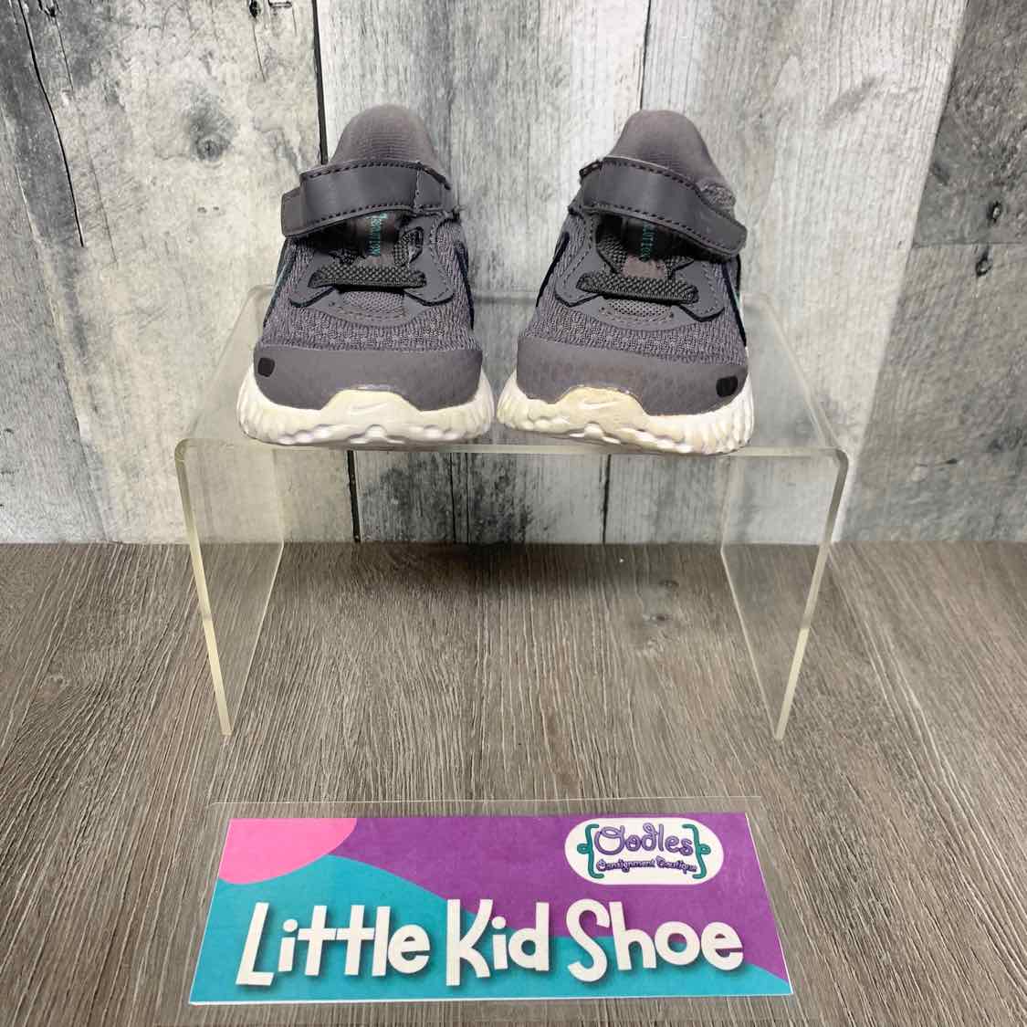 Size 3 Gray/Purple Sport Brand Sneakers