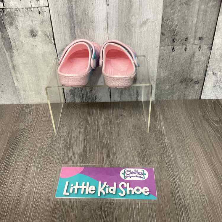 Size 2 Pink/Purple Nautica Water Shoes