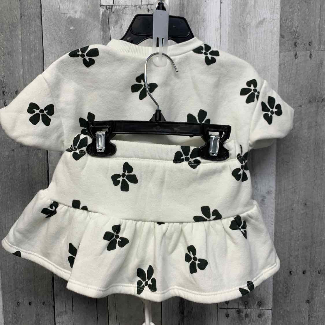 Size 18 Months White/Black Disney Shirt/Skirt