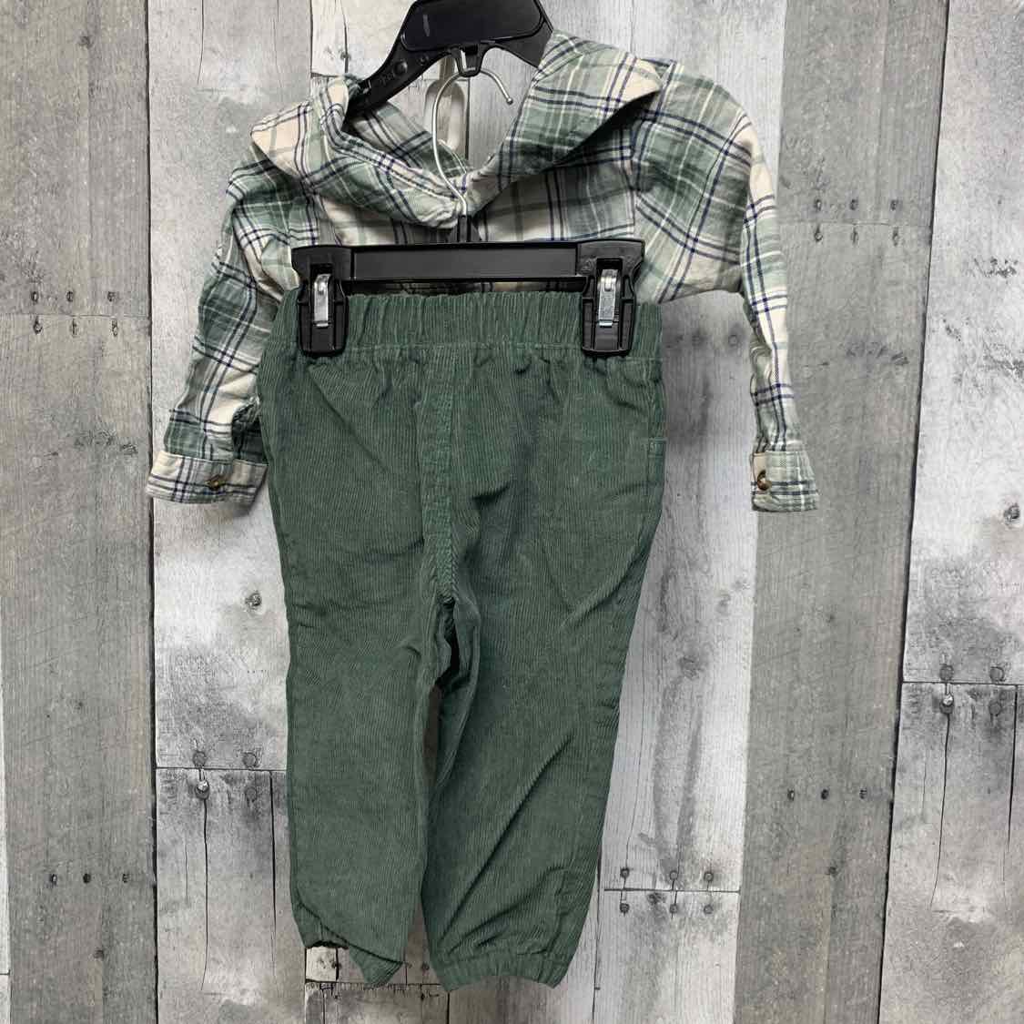 Size 12 Months Green Just One You Shirt/Pants