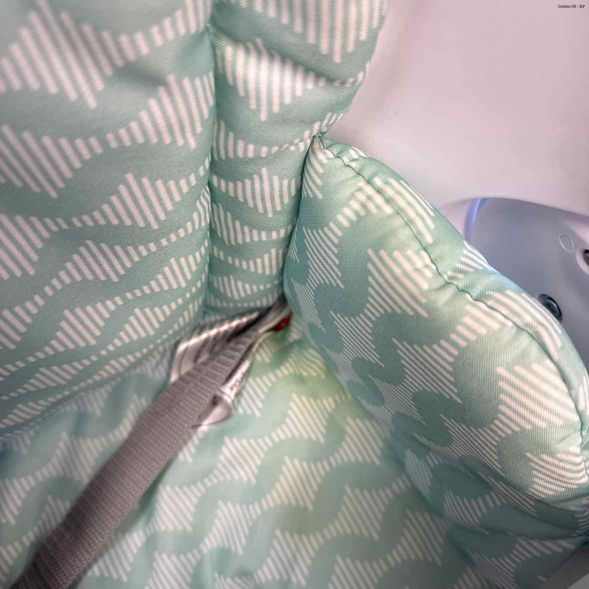 Ingenuity White/Teal High Chair