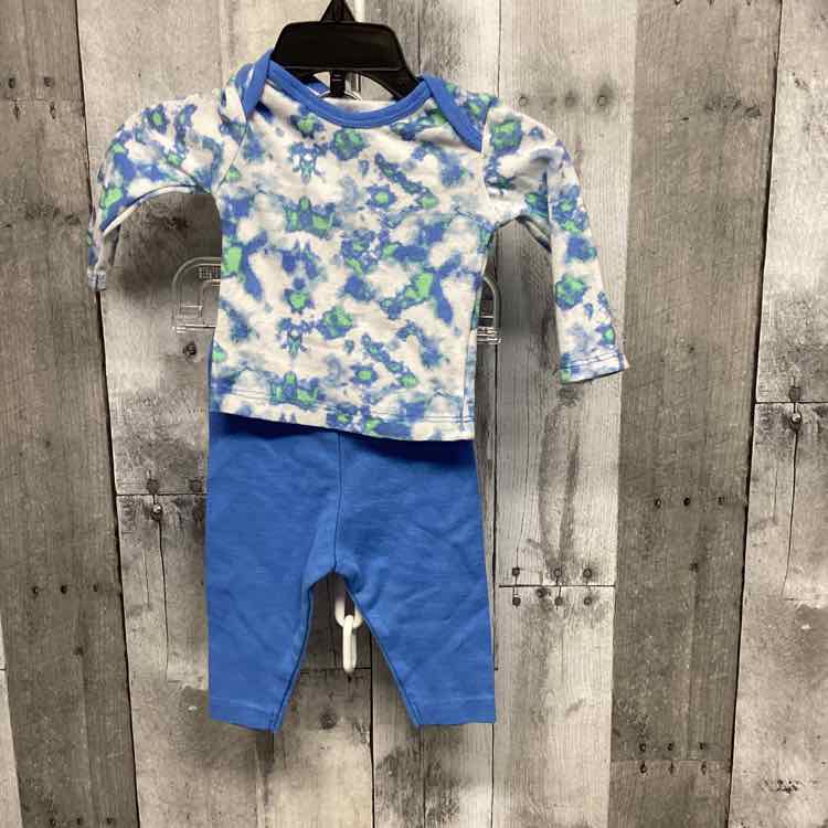 Size 0-6 Months White/Blue Hanes Shirt/Pants