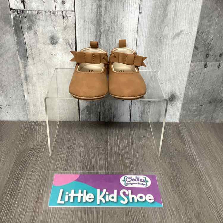 Size 1 Tan Lucky Brand Soft Sole Shoes - OodlesCB