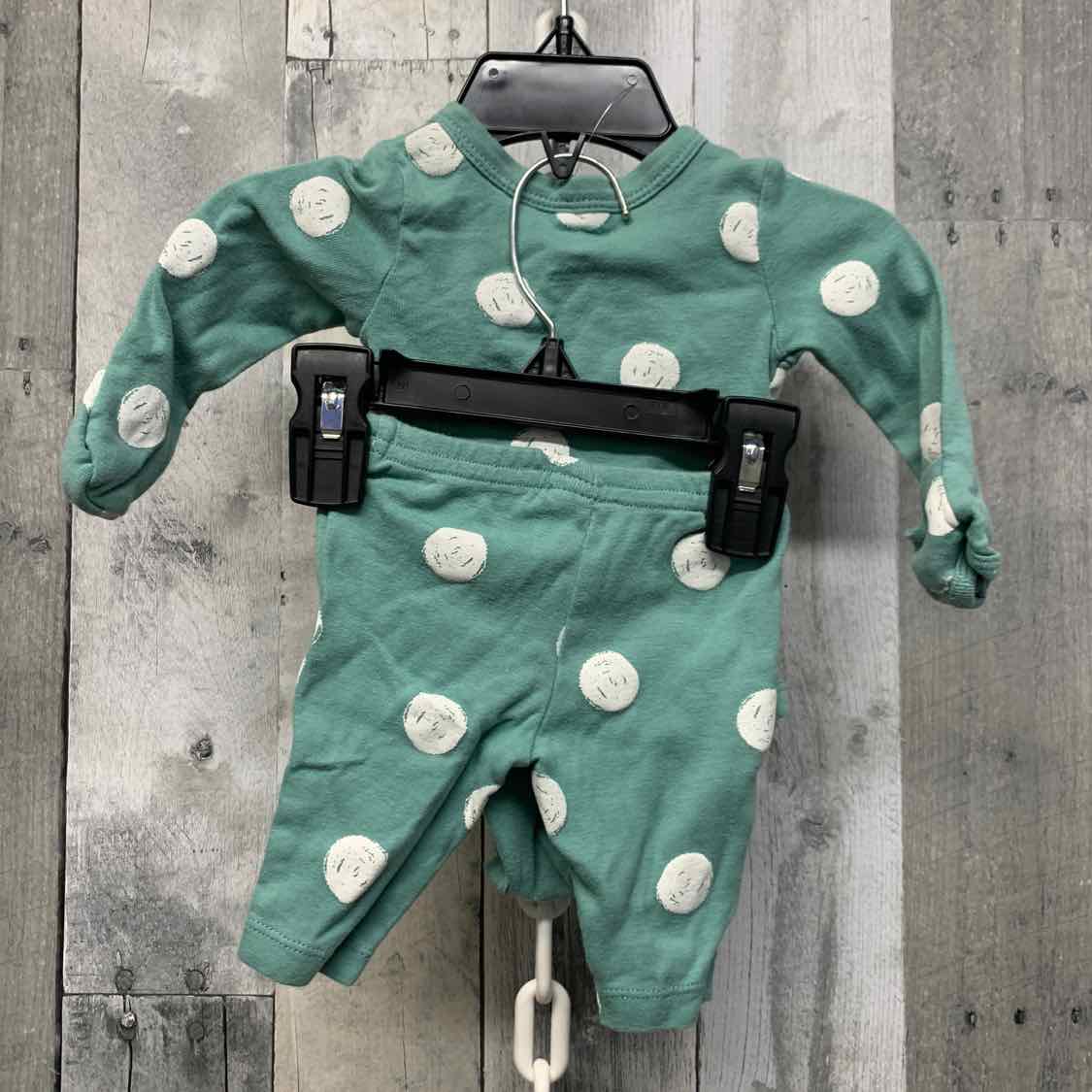 Size Newborn Green/White Just One You Shirt/Pants