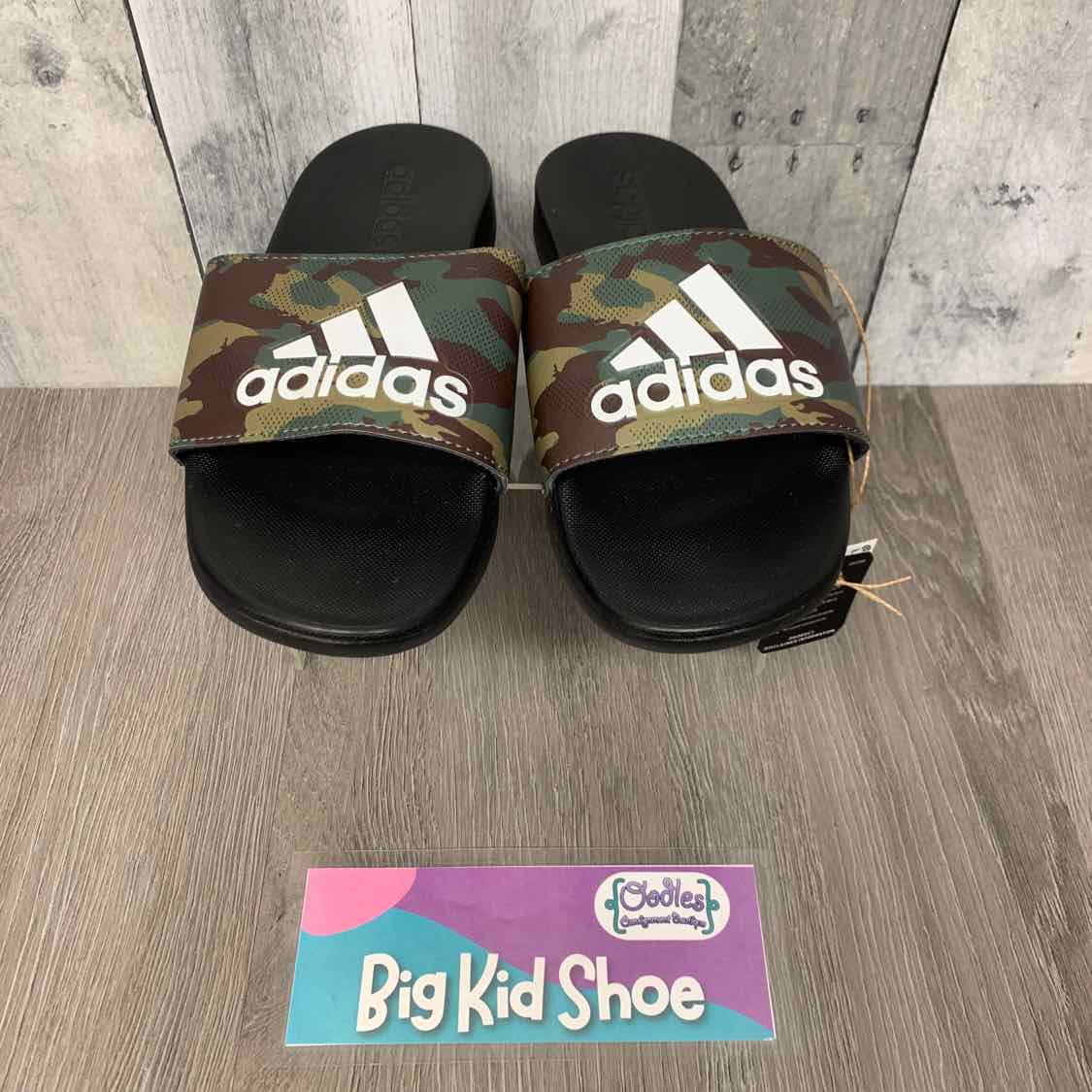 Size 3 Green/Black Sport Brand Sandals
