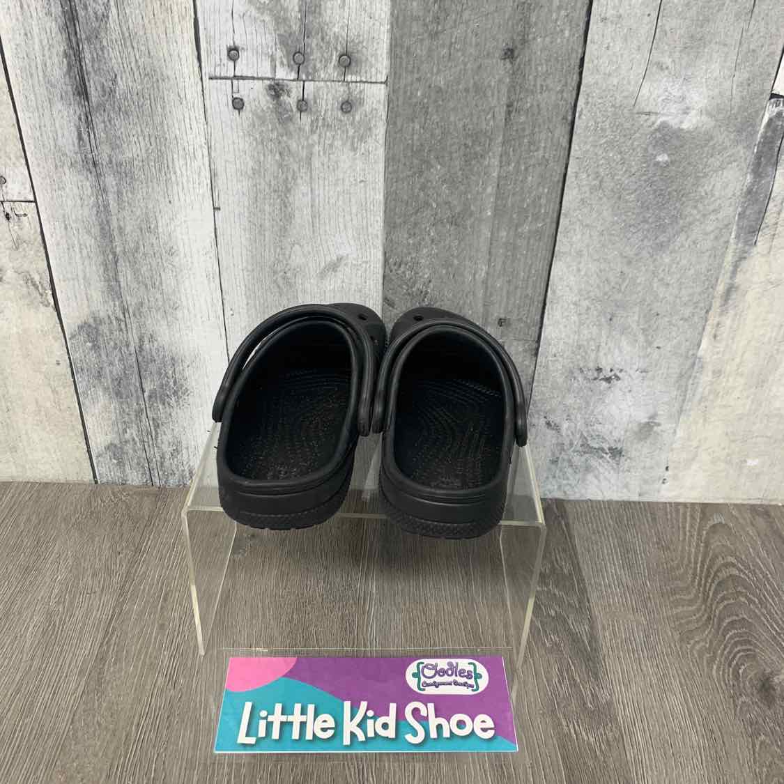 Size 9 Black Crocs Water Shoes