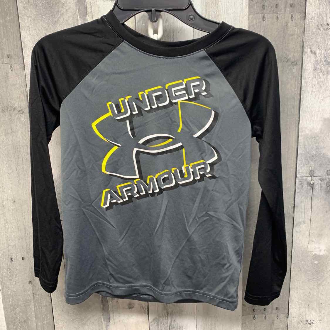 Size 7 Gray/Black Sport Brand Long Sleeve Shirt