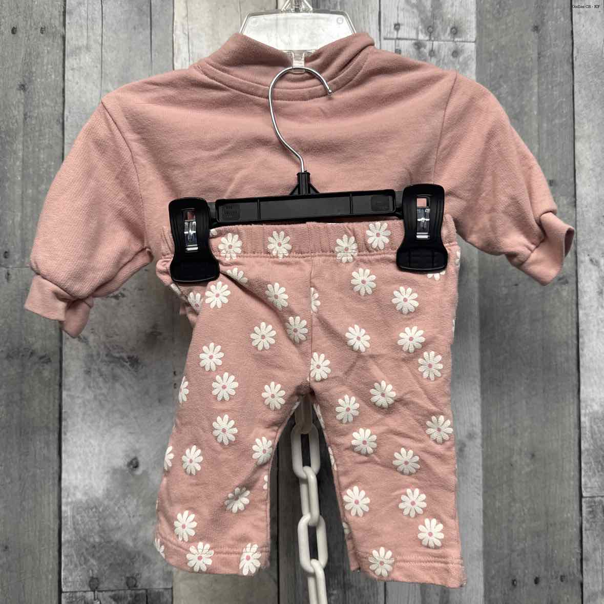 Size Newborn Pink Cat & Jack Shirt/Pants